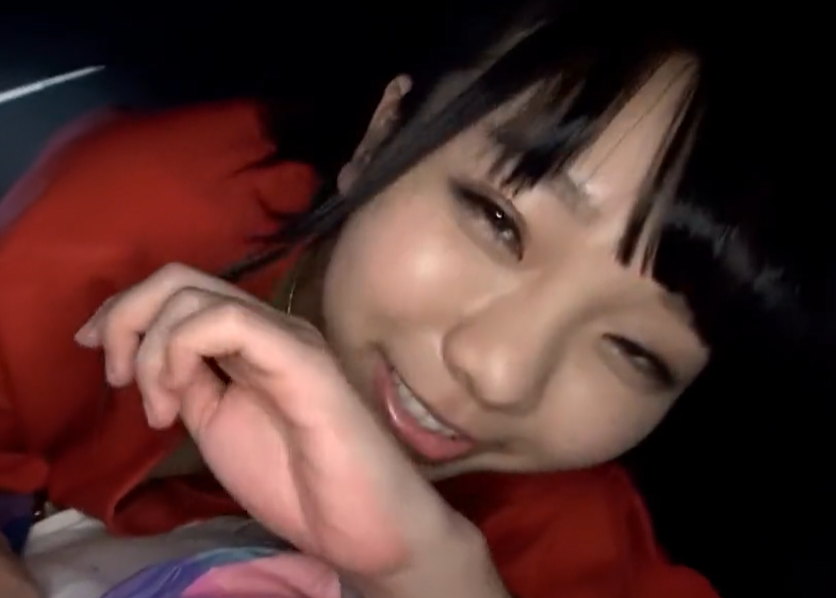 スレンダー美人な素人人妻が真昼間から男を連れ込んで不倫セックス！パイパンマ●コに中出し