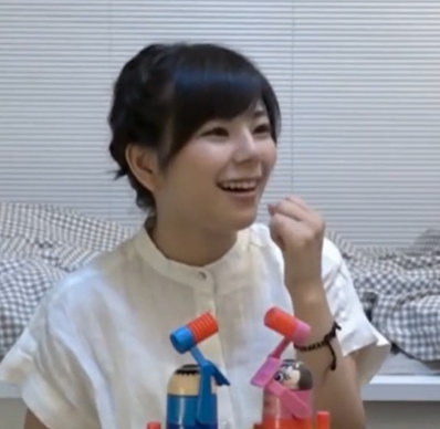 押しに弱いというロリ系素人スーツ女子のまんこに中出し！アニメのような可愛い声で喘ぐ