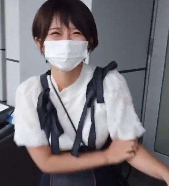 混浴温泉で男のフル勃起ちんぽに興奮した素人巨乳人妻が、ご奉仕からそのまま不倫セックス！