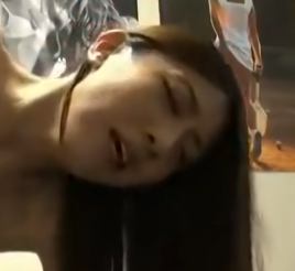 素人&times;かわいい　おねえさんがヌードデッサンのモデルをしていたら感じてしまい、中出しセックスしてしまう