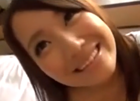素人&times;ギャル 海でナンパした水着ギャルに童貞くんの筆下ろしをお願い！美巨乳がエロい