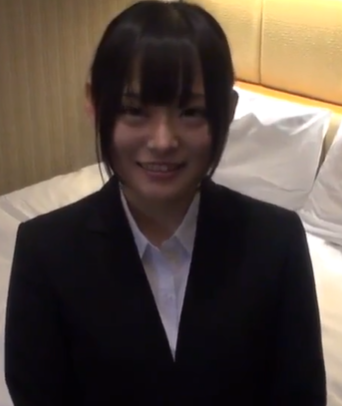 素人&times;美女 温泉旅館の部屋に呼んだ美女マッサージ師を興奮させてセックスに持ち込む！